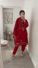 Load image into Gallery viewer, Agha Noor inspired suit (Immediate Dispatch)