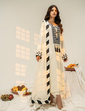 Load image into Gallery viewer, Afreen (2-5 weeks delivery)